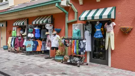 Here you can buy typical Floridian clothing