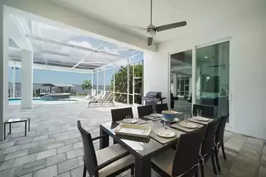 Table and chairs for out door living the hole day long