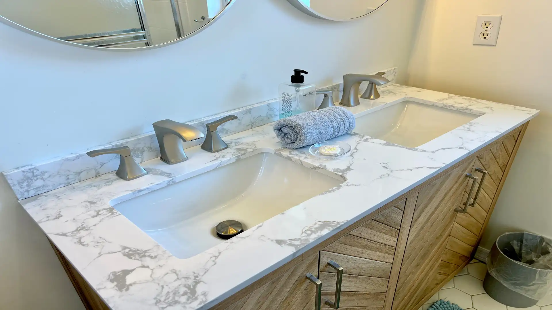 A beautiful double washbasin is ready for you