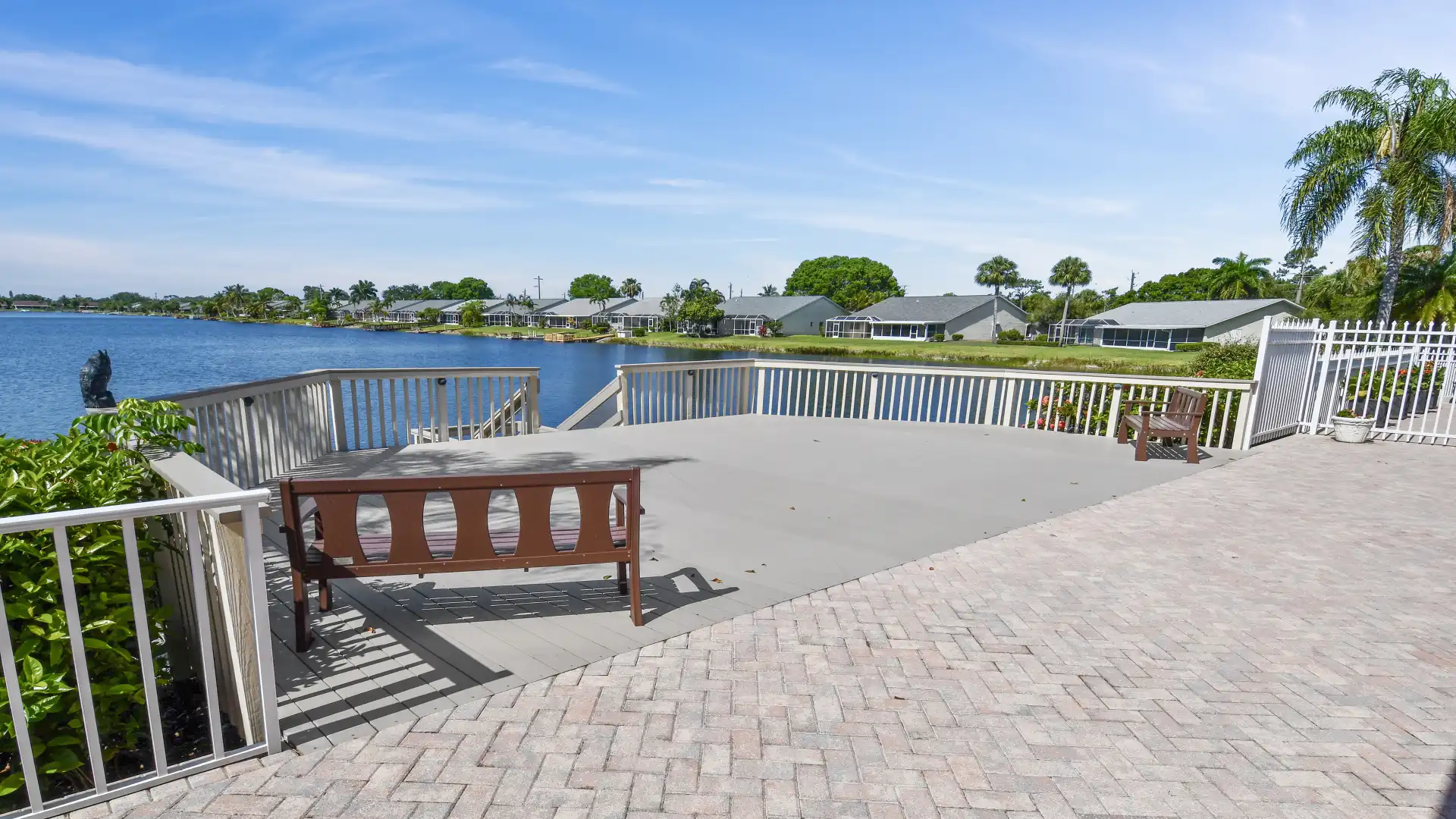 Magnificent view of the lake