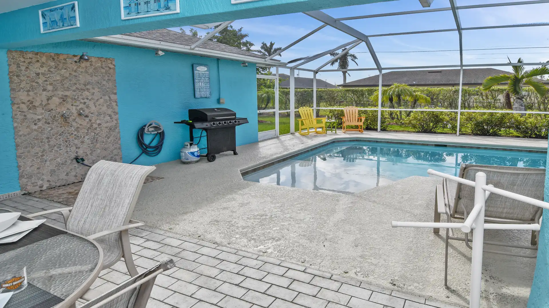 Perfect outdoor shower for a quick cool-down