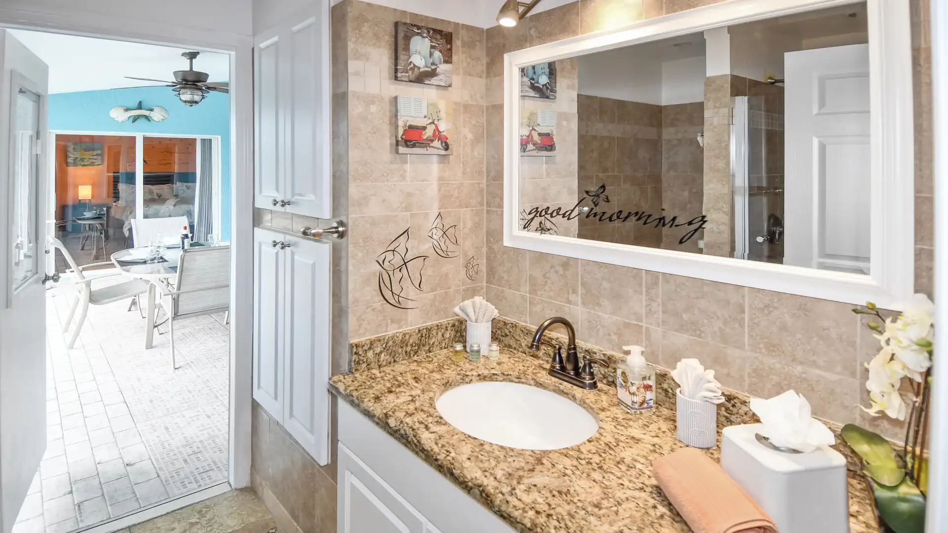 From the second bathroom you have direct access to the pool