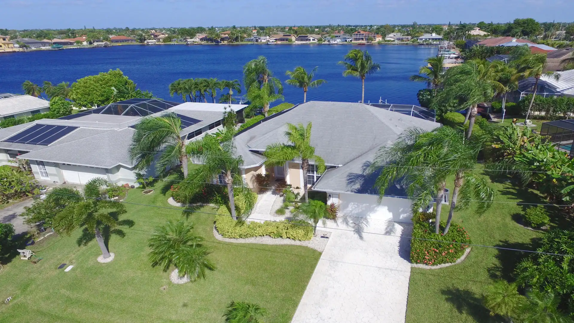 View over Villa Tiamo and the lake