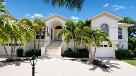 This inviting home is ideal for a long and relaxing vacation
