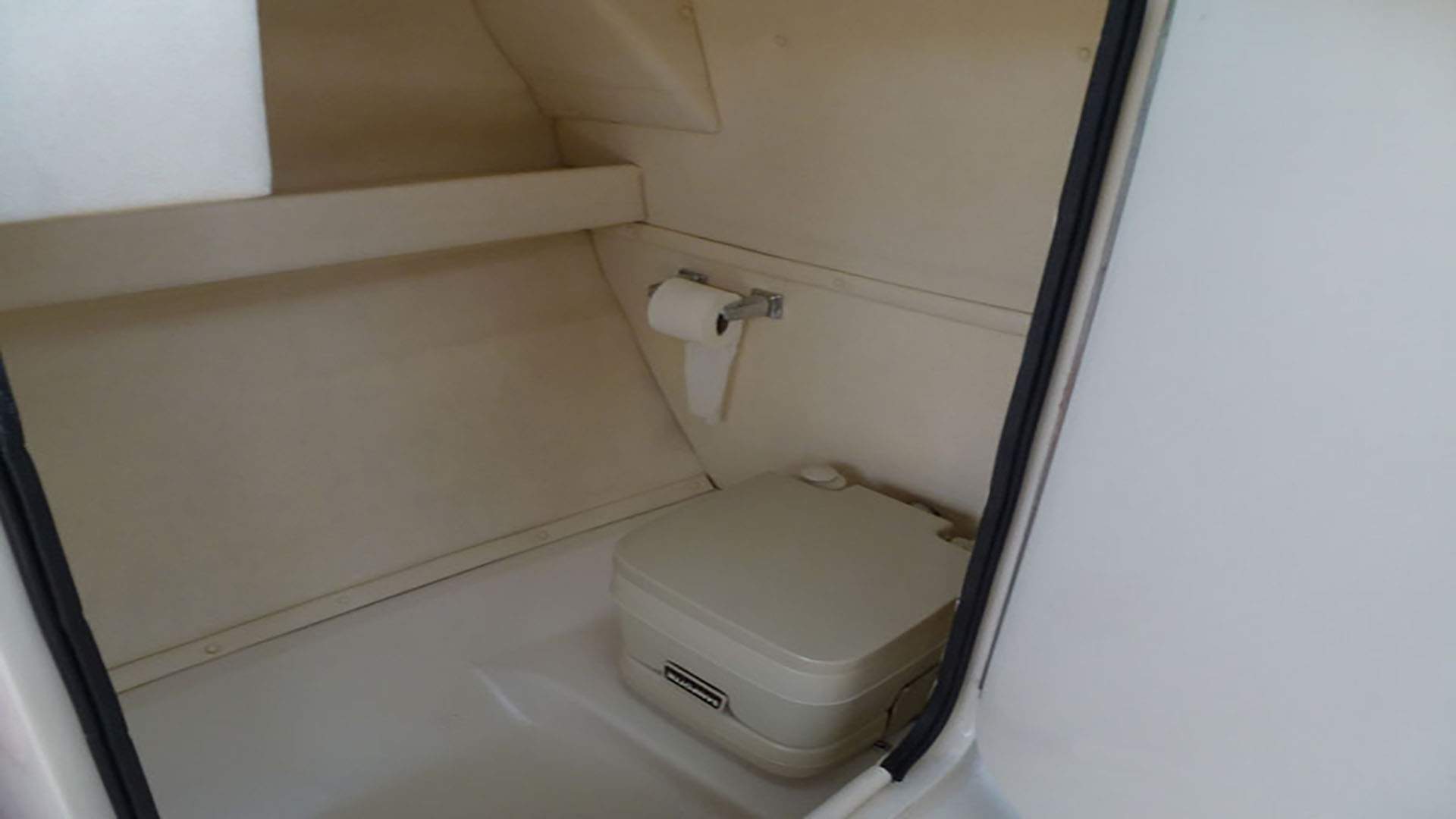 Sea Ray 220 Sundeck Deckboat boat rental in Cape Coral