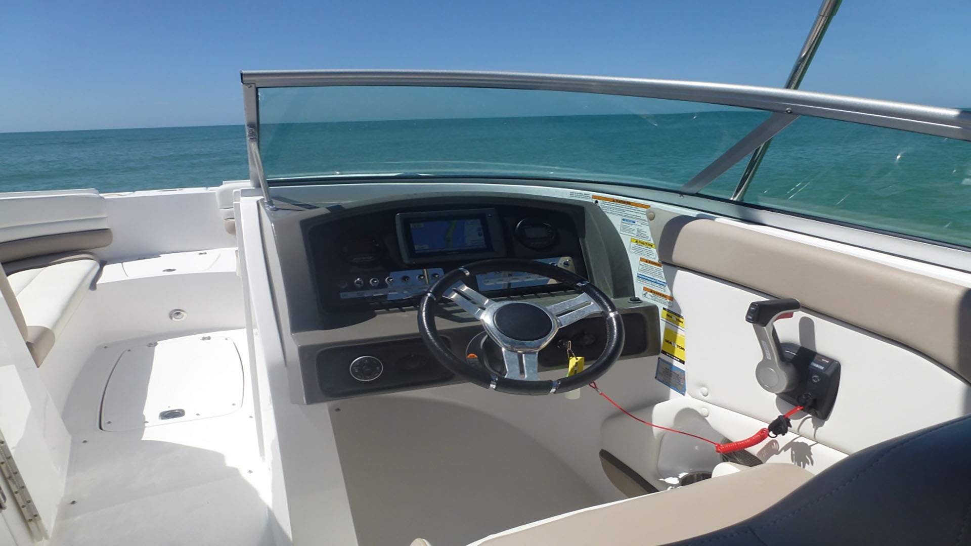 Hurricane Sundeck 2690 Deck Boat boat rental in Cape Coral