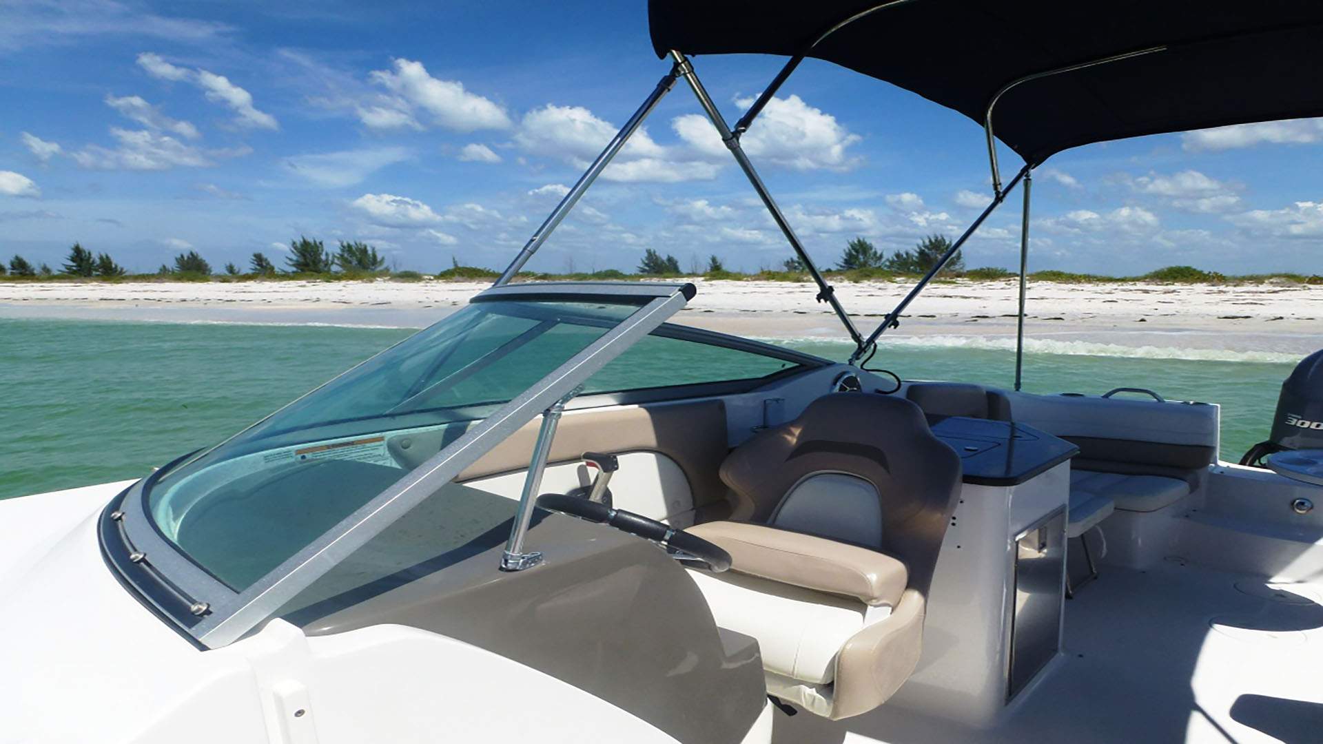 Hurricane Sundeck 2690 Deck Boat boat rental in Cape Coral