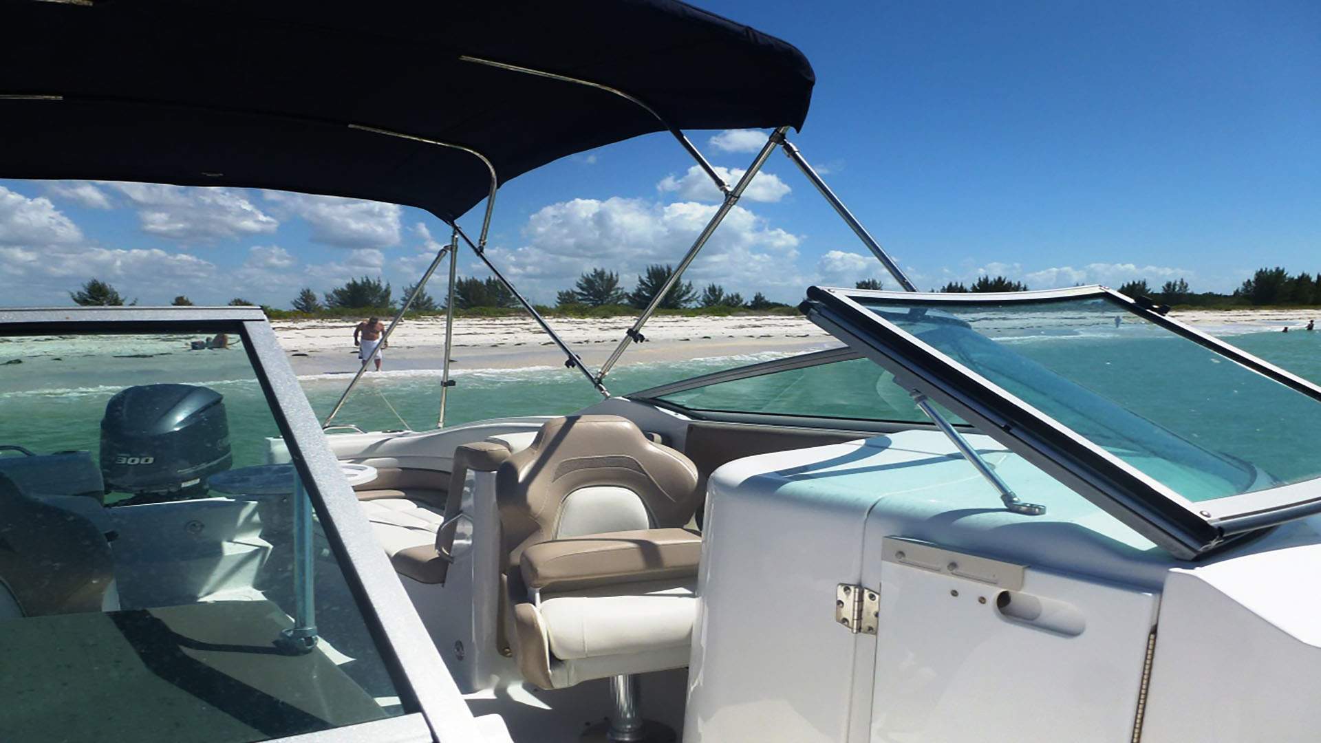 Hurricane Sundeck 2690 Deck Boat boat rental in Cape Coral