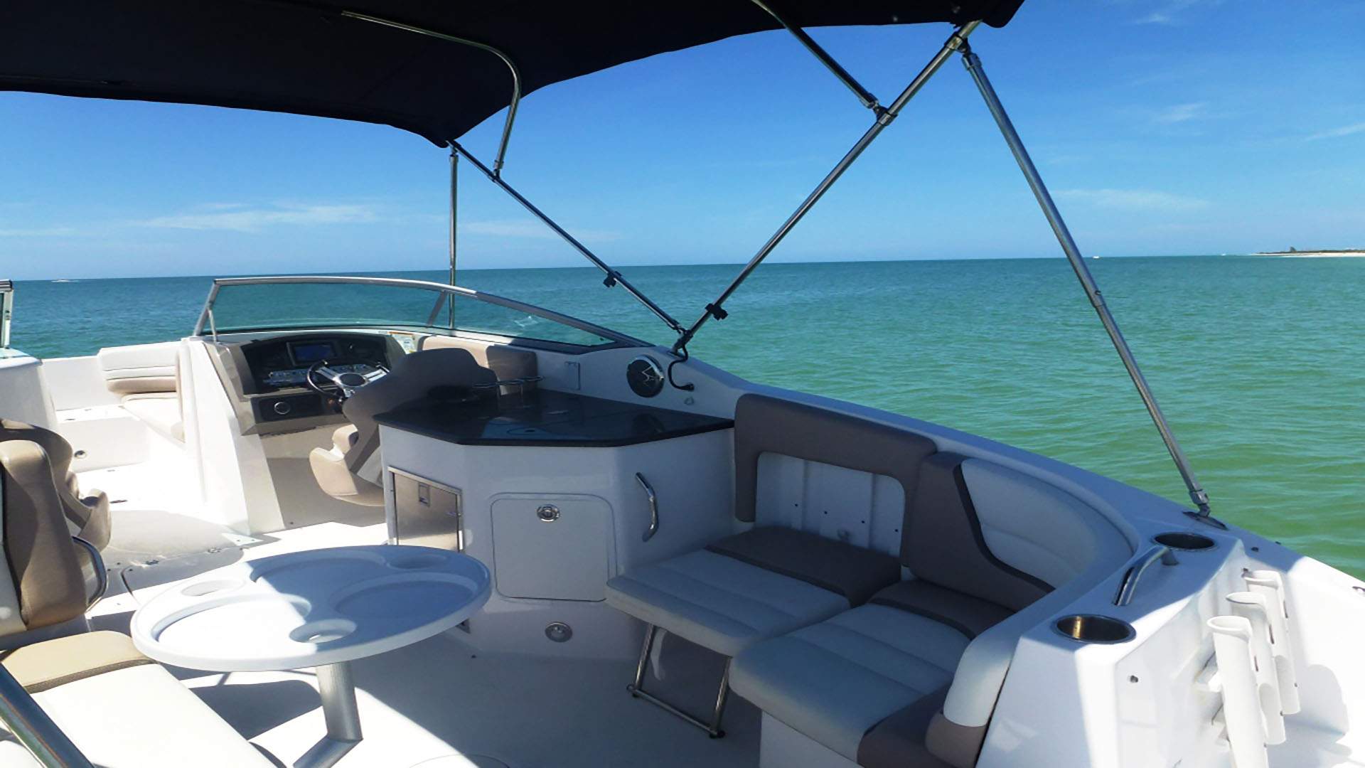 Hurricane Sundeck 2690 Deck Boat boat rental in Cape Coral