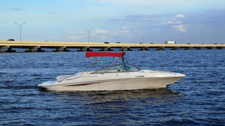FourWinns H240 Bowrider