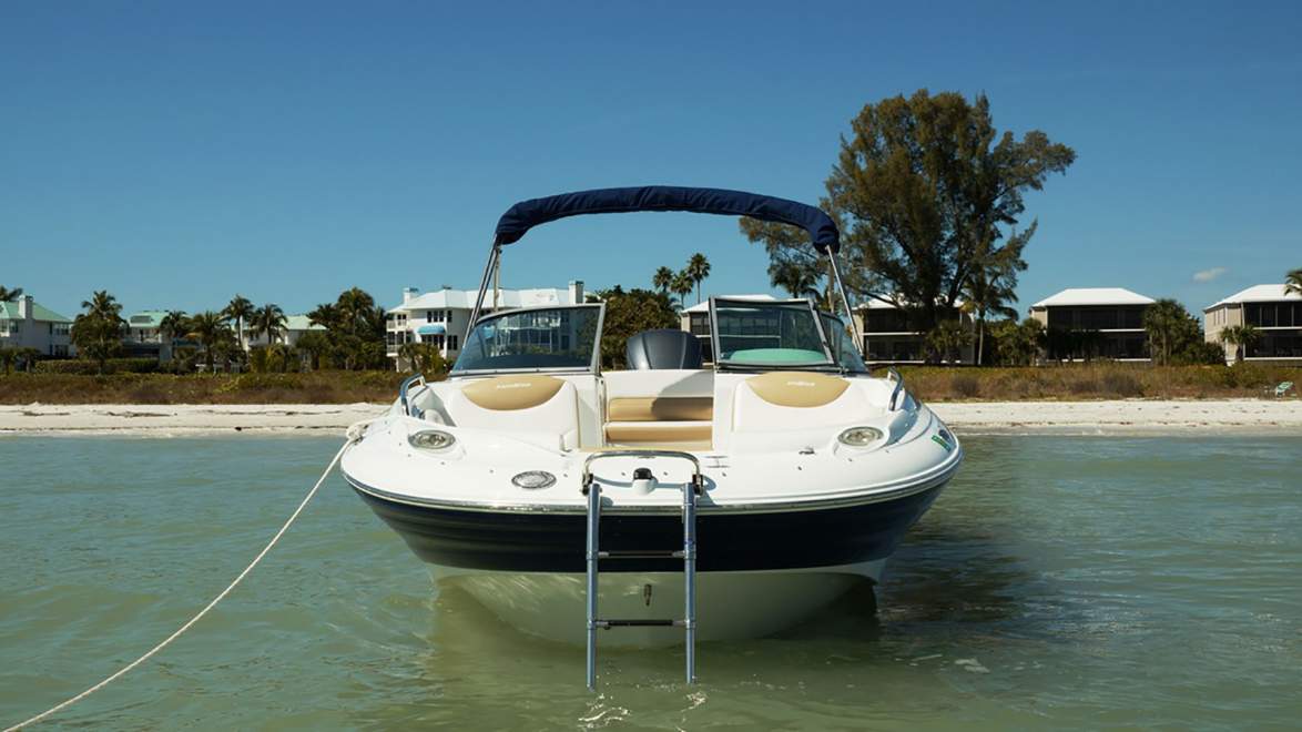 Southwind 2400 Deckboat