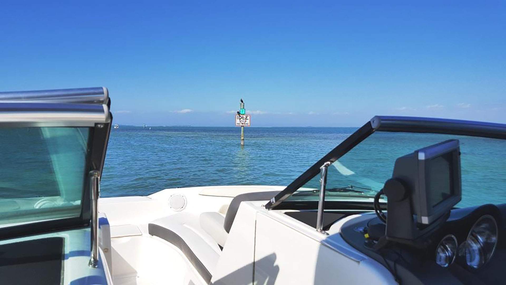 Sea Ray 2600 Sundeck Deckboat boat rental in Cape Coral