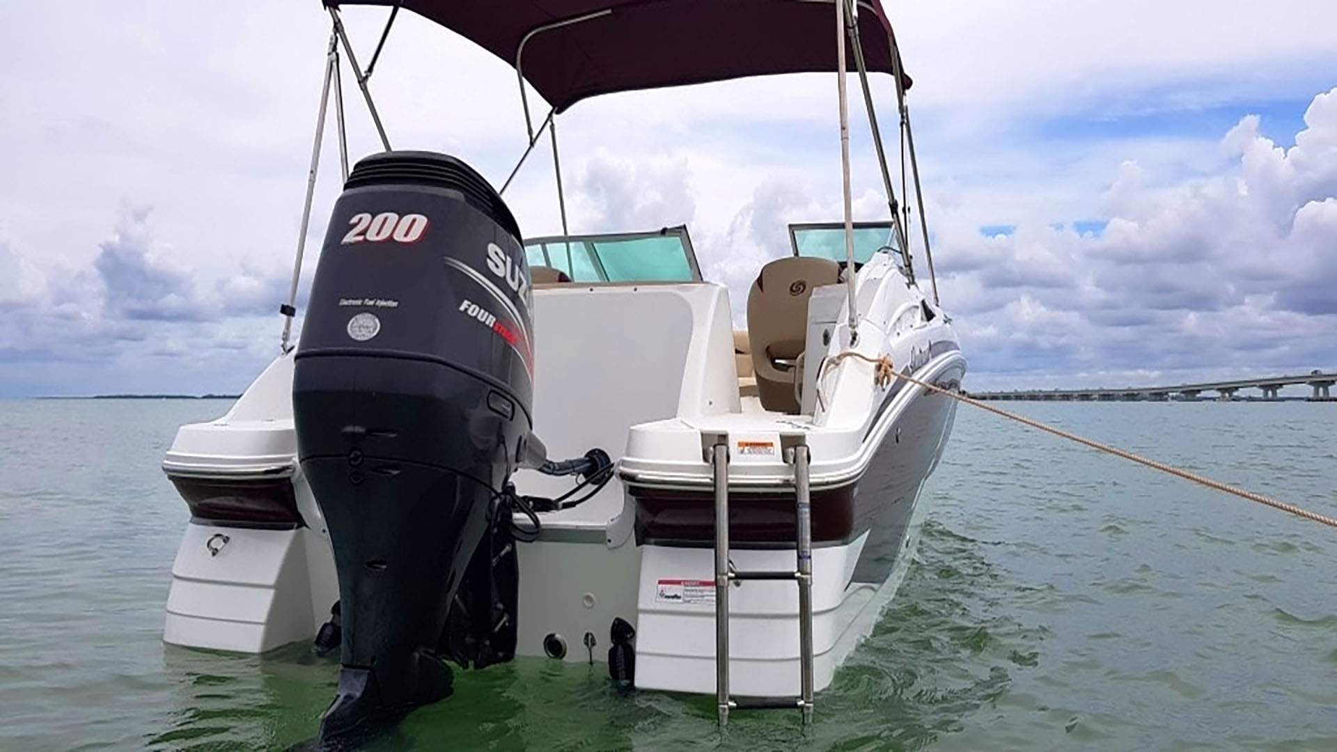 Hurricane Sundeck SD 220 Deck Boat boat rental in Cape Coral