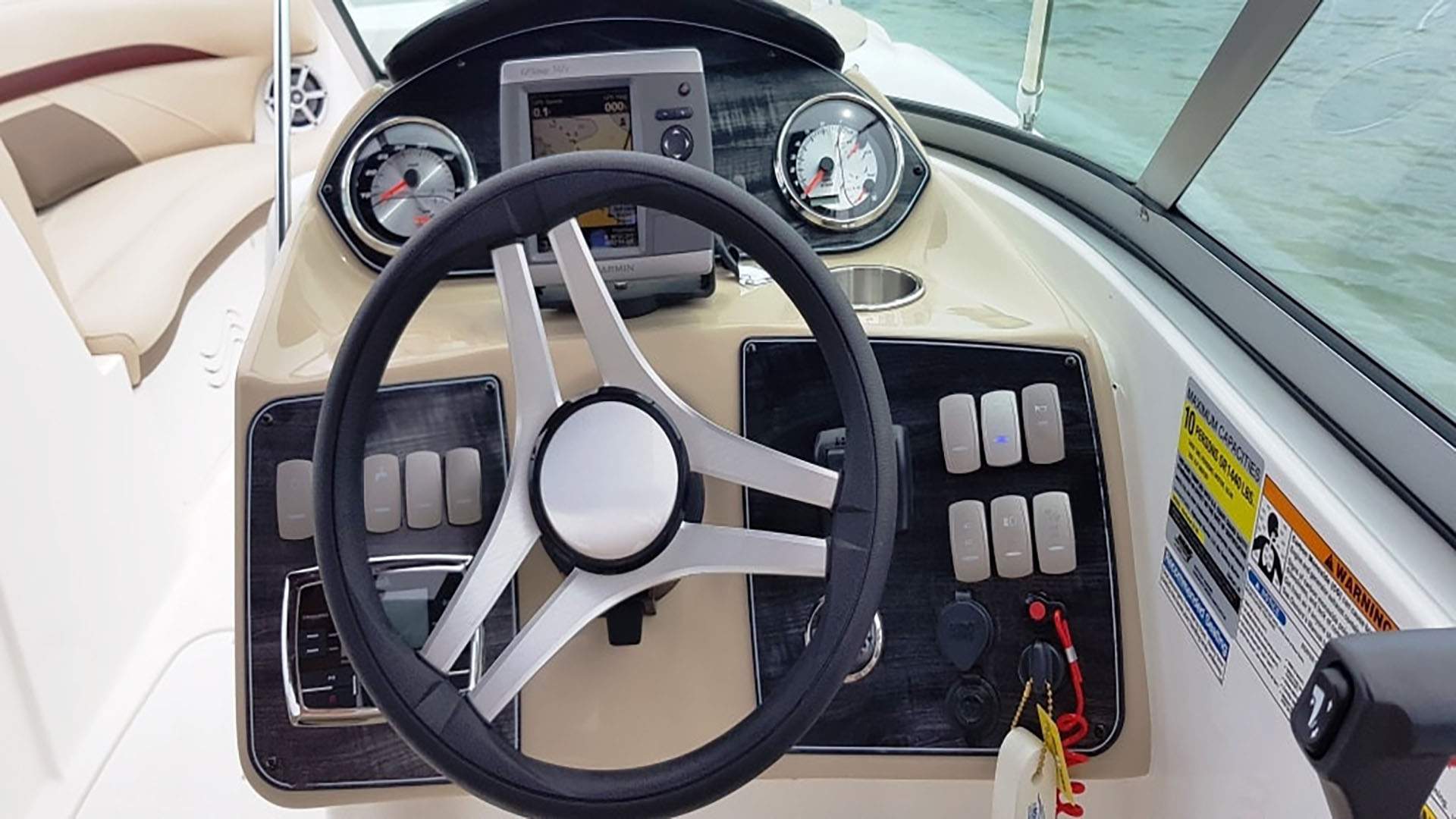 Hurricane Sundeck SD 220 Deck Boat boat rental in Cape Coral