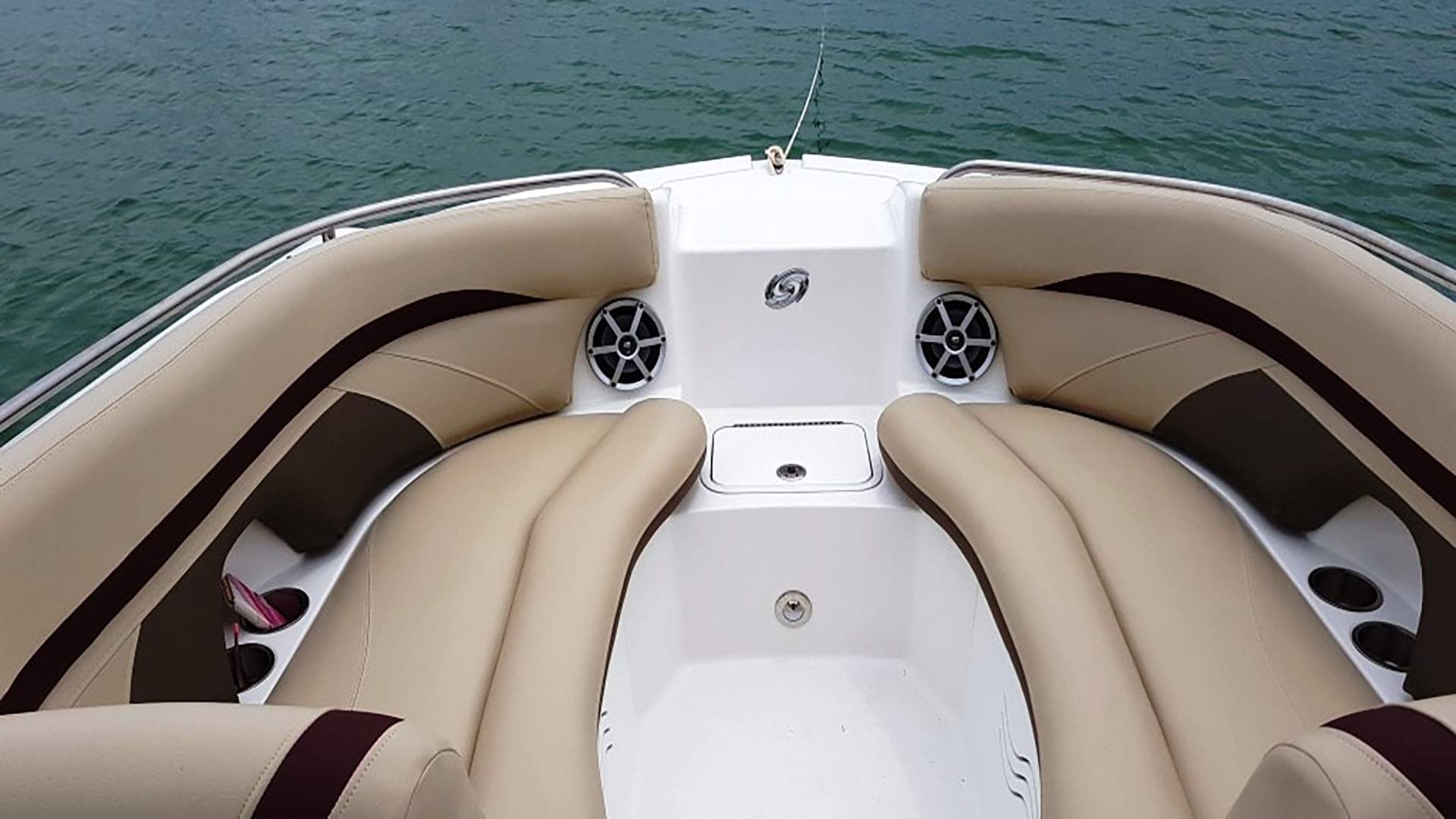 Hurricane Sundeck SD 220 Deck Boat boat rental in Cape Coral
