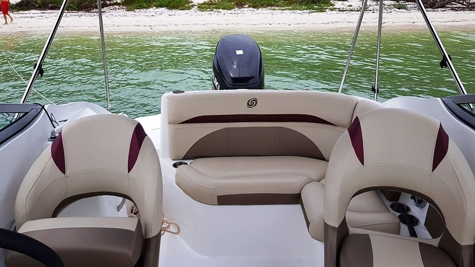 Hurricane Sundeck SD 220 Deck Boat boat rental in Cape Coral