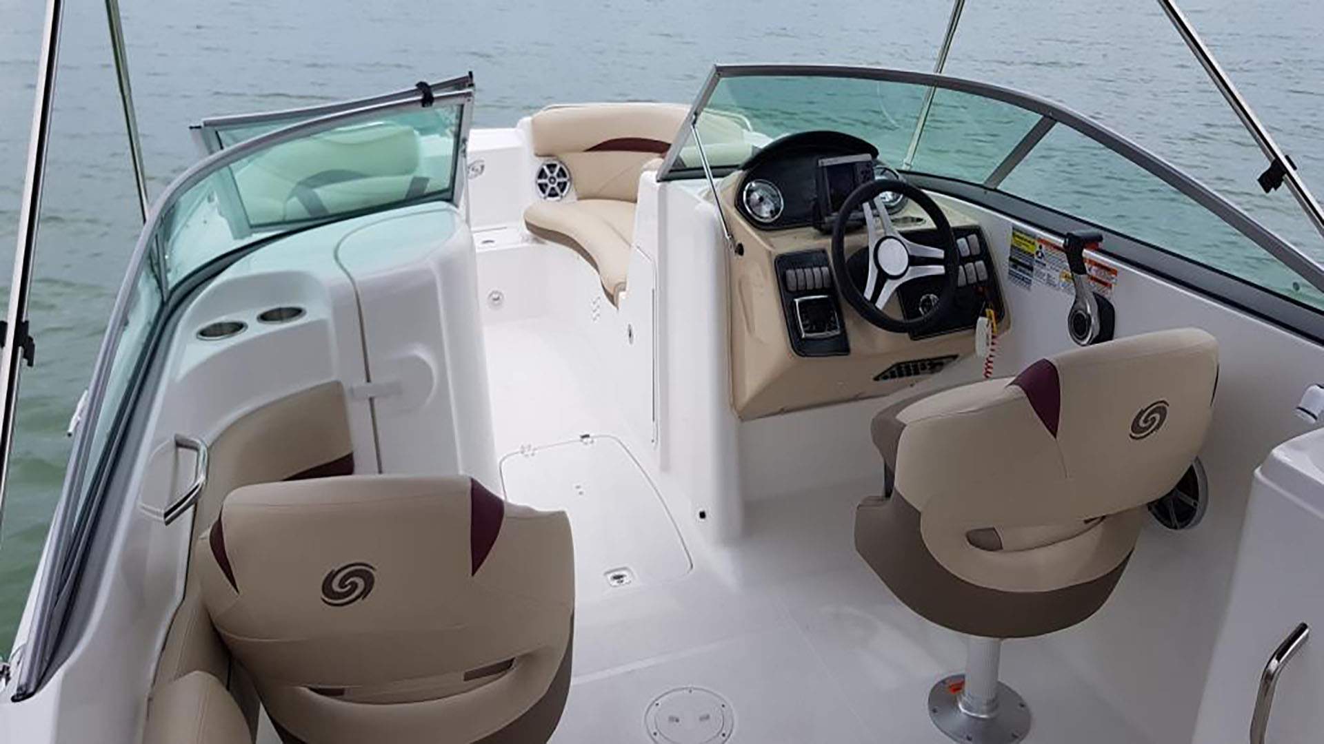 Hurricane Sundeck SD 220 Deck Boat boat rental in Cape Coral