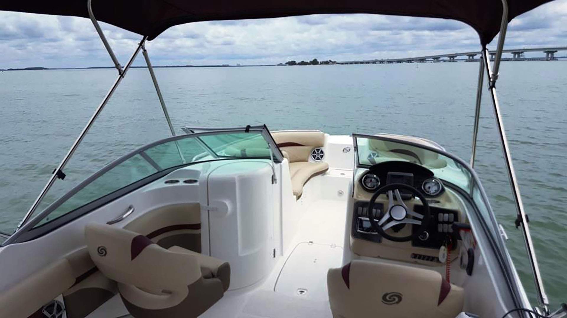 Hurricane Sundeck SD 220 Deck Boat boat rental in Cape Coral