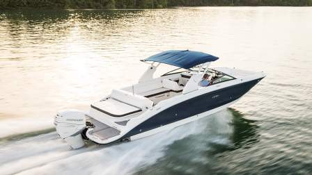 Sea Ray 270 SDX Deckboat