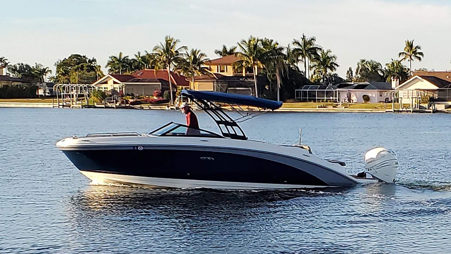 Sea Ray 270 SDX Deckboat boat rental in Cape Coral