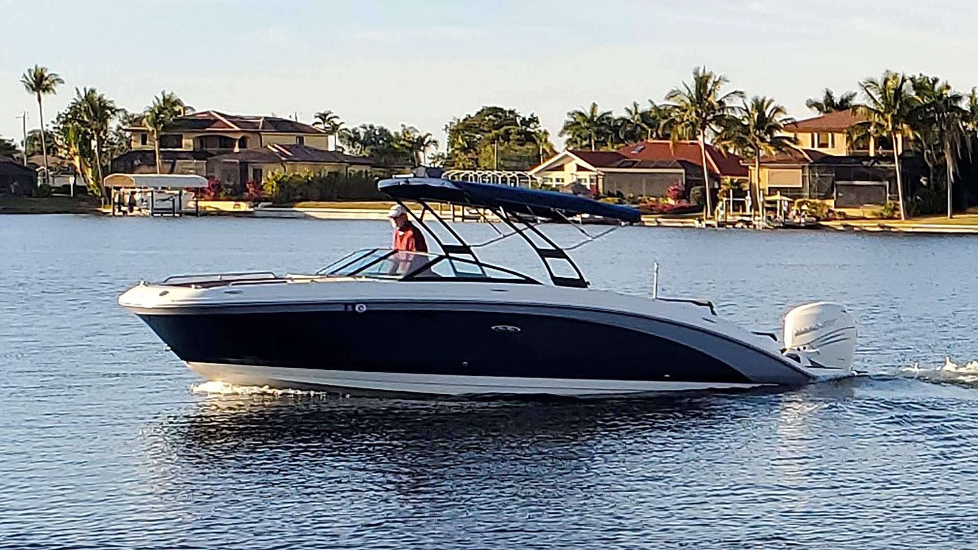 Sea Ray 270 SDX Deckboat boat rental in Cape Coral