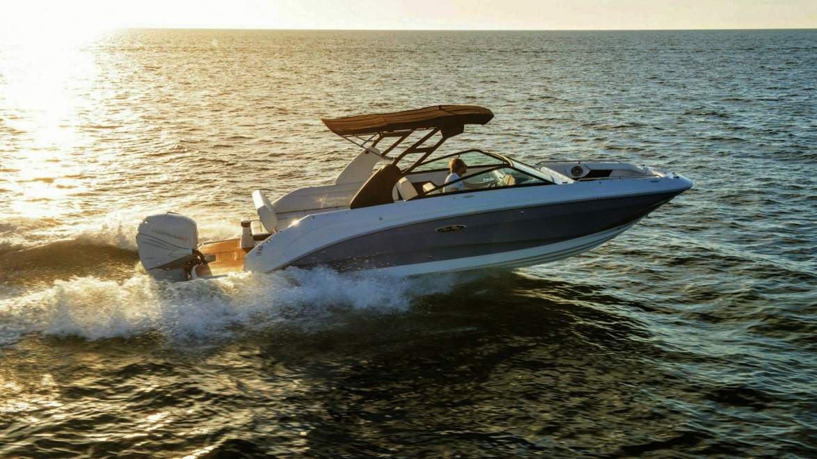 Sea Ray 250 SDX Bowrider