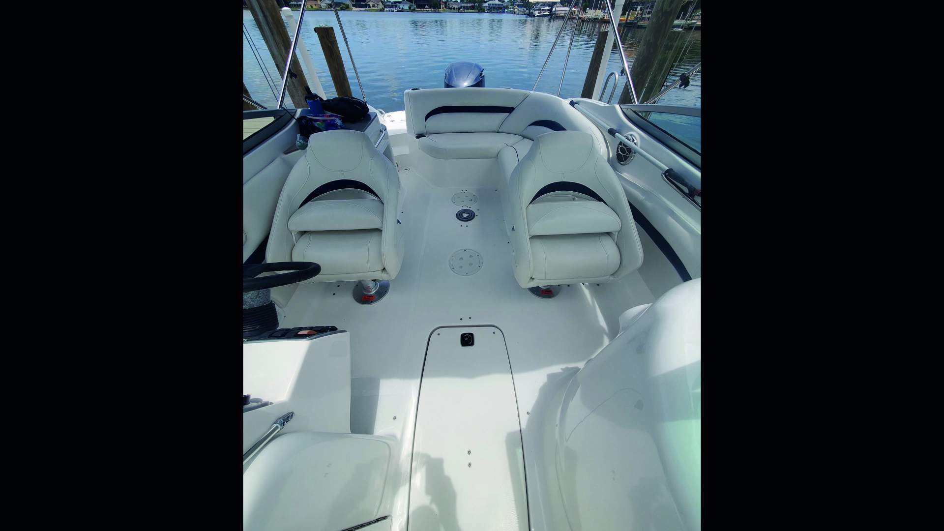 Hurricane Sundeck 2400 OB Deck Boat boat rental in Cape Coral