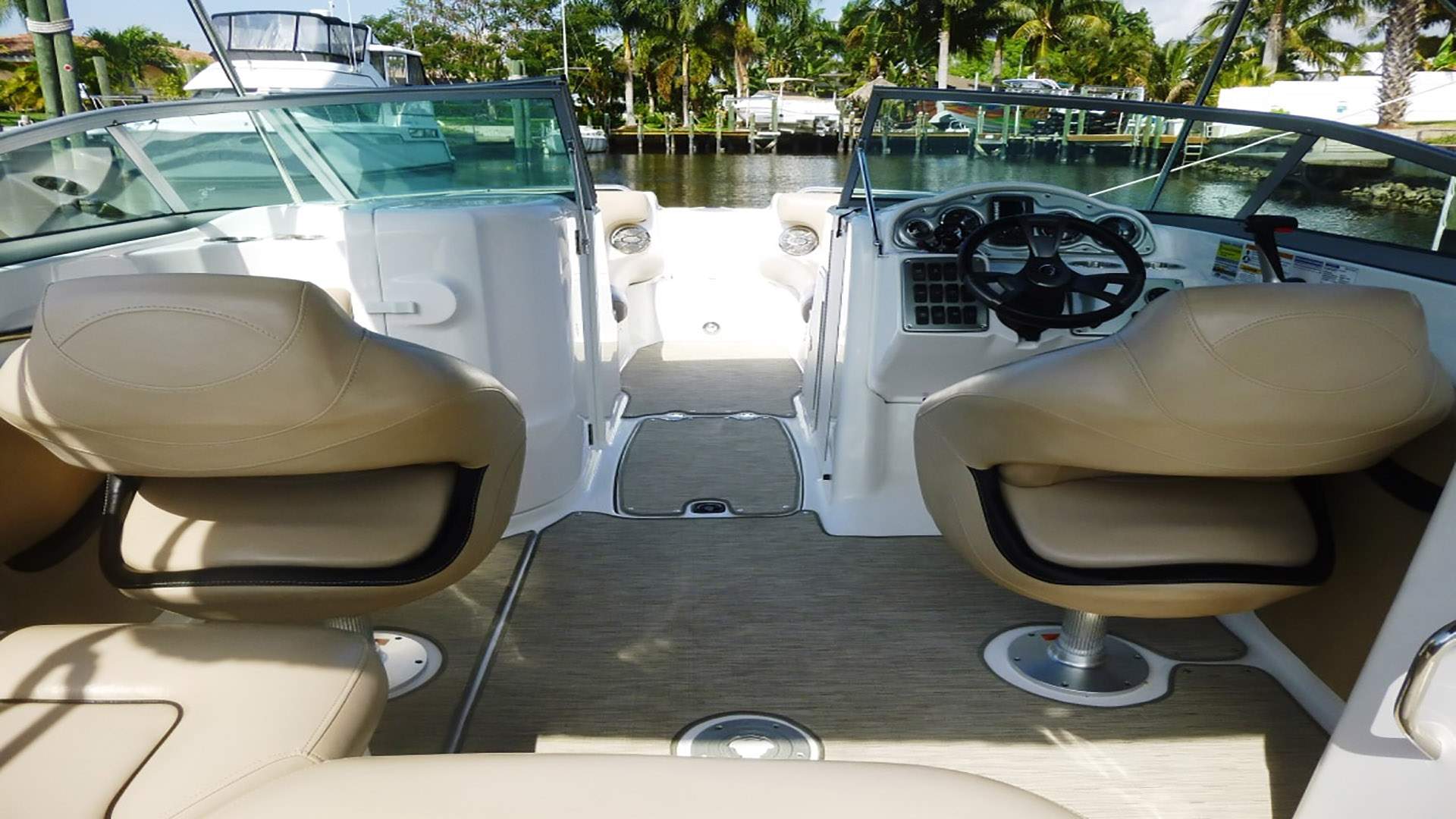 Hurricane Sundeck 2200 Deck Boat boat rental in Cape Coral