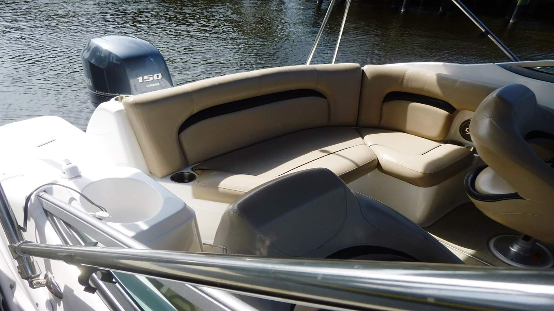 Hurricane Sundeck 2200 Deck Boat boat rental in Cape Coral