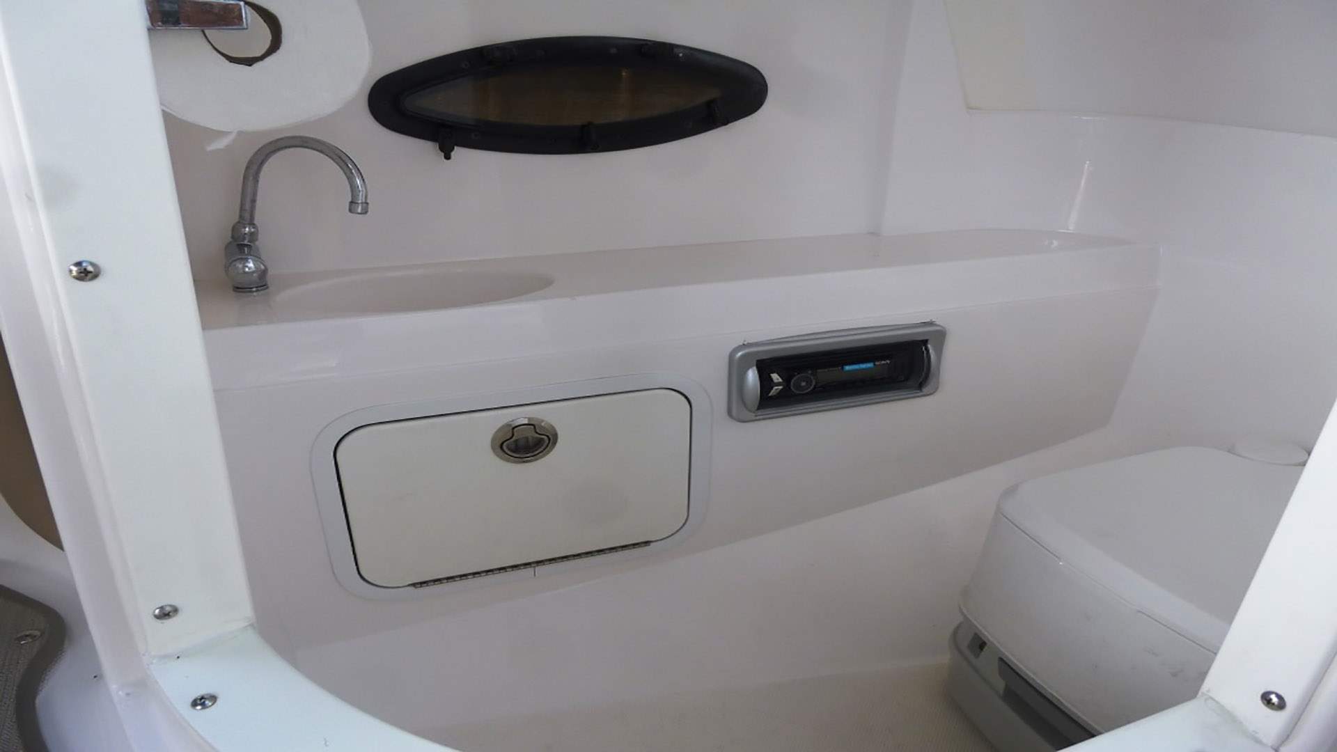 Hurricane Sundeck 2200 Deck Boat boat rental in Cape Coral